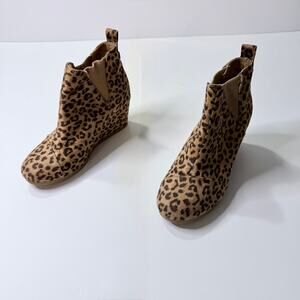 Zoey Leopard Print Ankle Boots Size 7M Wedge Heel Dunes Booties